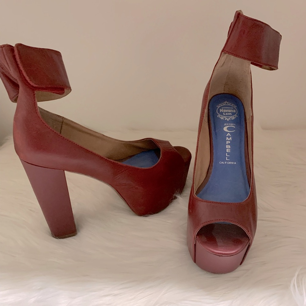 Jeffrey Campbell Platform Heels size 6